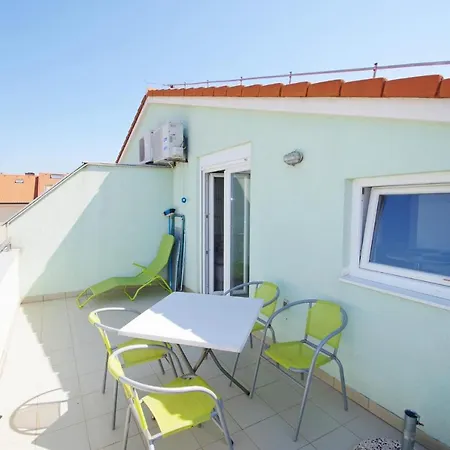 Sky, Apartment